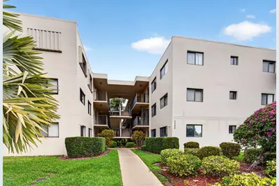 5280 Las Verdes Circle #112, Delray Beach, FL 33484 - Photo 1