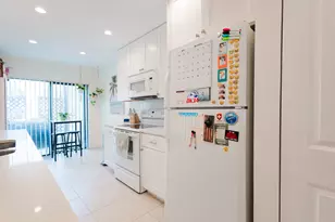 21820 Cypress Cir, Boca Raton, FL 33433 - Photo 8