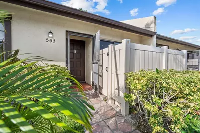 593 Banks Road #593, Margate, FL 33063 - Photo 4