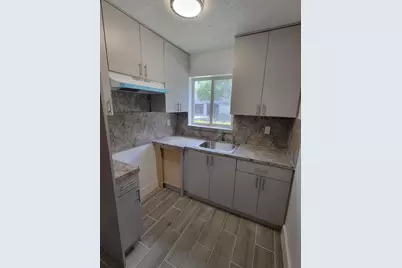 310 NW 16th Avenue #1, Miami, FL 33125 - Photo 6