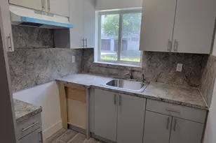 310 NW 16th Ave, Miami, FL 33125 - Photo 6