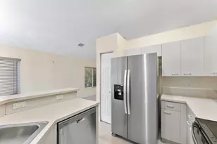 1353 Canary Island Dr, Weston, FL 33327 - Photo 10