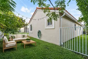 1353 Canary Island Dr, Weston, FL 33327 - Photo 40