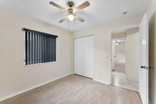 1353 Canary Island Dr, Weston, FL 33327 - Photo 20