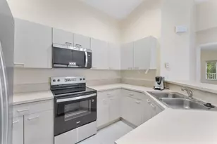 1353 Canary Island Dr, Weston, FL 33327 - Photo 10