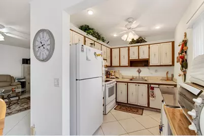 190 Piedmont D, Delray Beach, FL 33484 - Photo 12
