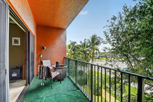 1610 Presidential Way, West Palm Beach, FL 33401 - Photo 16