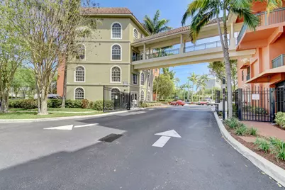 1610 Presidential Way #309, West Palm Beach, FL 33401 - Photo 1