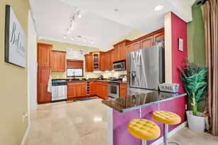 1610 Presidential Way, West Palm Beach, FL 33401 - Photo 8