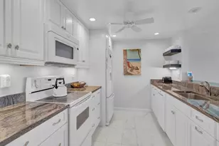 1700 Ocean Dr, Vero Beach, FL 32963 - Photo 8