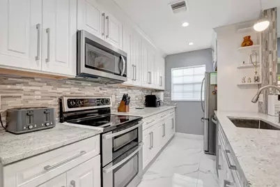 14010 Nesting Way #B, Delray Beach, FL 33484 - Photo 4