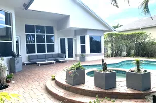 8263 N Lake Forest Dr, Davie, FL 33328 - Photo 20