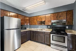 304 8th Ave SW, Vero Beach, FL 32962 - Photo 6