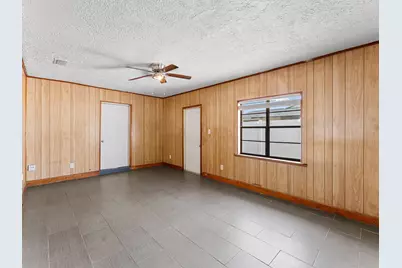 304 8th Avenue SW, Vero Beach, FL 32962 - Photo 4