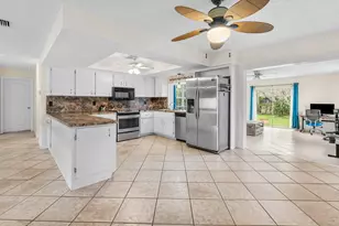 2599 SE Grand Dr, Port Saint Lucie, FL 34952 - Photo 8