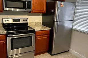 3516 Whitehall Dr, West Palm Beach, FL 33401 - Photo 4