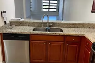 3516 Whitehall Dr, West Palm Beach, FL 33401 - Photo 6