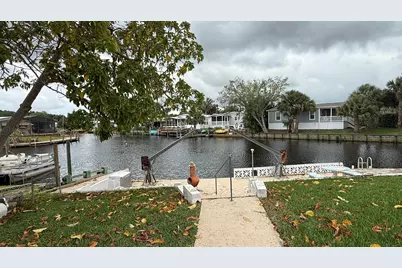 7733 SE Fork River Drive, Stuart, FL 34997 - Photo 6