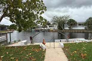 7733 SE Fork River Dr, Stuart, FL 34997 - Photo 6