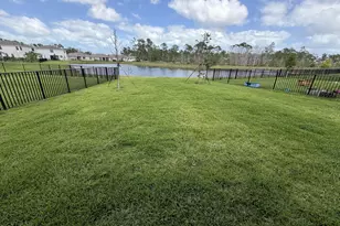 6781 SE Pk Trce Dr, Stuart, FL 34997 - Photo 4