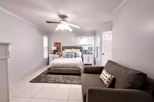 408 NW 108th Terrace NW, Pembroke Pines, FL 33026 - Photo 12
