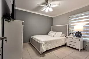 408 NW 108th Terrace NW, Pembroke Pines, FL 33026 - Photo 14