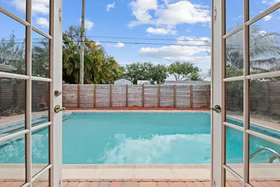 5018 SW 91st Terrace, Cooper City, FL 33328 - Photo 18