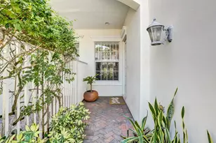 1127 N Victoria Park Rd, Fort Lauderdale, FL 33304 - Photo 2