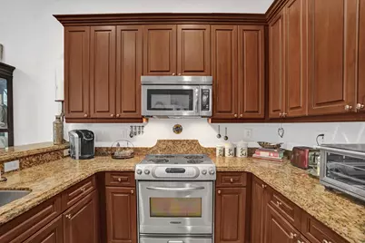 1127 N Victoria Park Road, Fort Lauderdale, FL 33304 - Photo 10