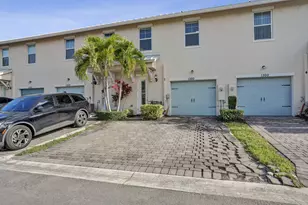 1300 Eucalyptus Dr, Hollywood, FL 33021 - Photo 20
