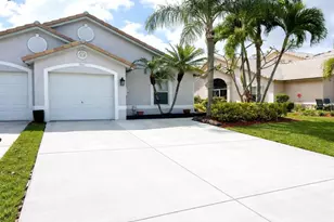 10614 Lake Shore Dr, Wellington, FL 33414 - Photo 1