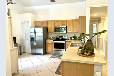 10614 Lake Shore Drive, Wellington, FL 33414 - Photo 8