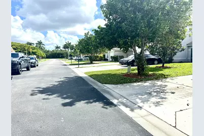 10614 Lake Shore Drive, Wellington, FL 33414 - Photo 40