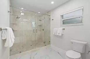 1114 W Cypress Dr, Pompano Beach, FL 33069 - Photo 12