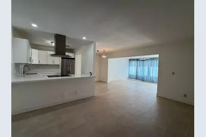 5800 Fernley Drive W #3, West Palm Beach, FL 33415 - Photo 2