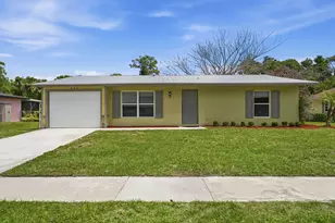 445 NE Armory Cir, Port Saint Lucie, FL 34983 - Photo 2