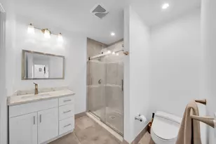 2401 SE 8th Ct, Pompano Beach, FL 33062 - Photo 14