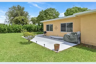 7207 NW 92nd Avenue, Tamarac, FL 33321 - Photo 16