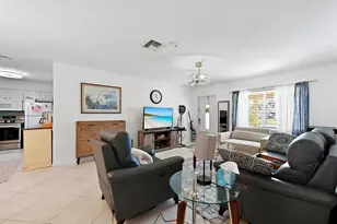 7207 NW 92nd Ave, Tamarac, FL 33321 - Photo 4
