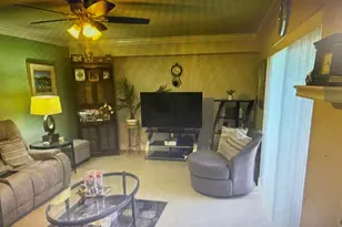 107 Buttonwood Ln, Boynton Beach, FL 33436 - Photo 4