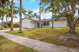 430 La Mancha Ave, Royal Palm Beach, FL 33411 - Photo 48