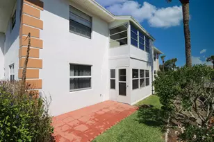 1217 S Lakes End Dr, Fort Pierce, FL 34982 - Photo 28