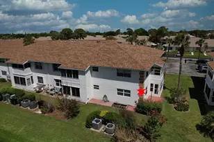 1217 S Lakes End Dr, Fort Pierce, FL 34982 - Photo 8