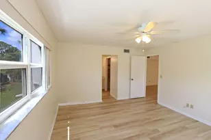 1217 S Lakes End Dr, Fort Pierce, FL 34982 - Photo 32