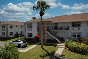 1217 S Lakes End Dr, Fort Pierce, FL 34982 - Photo 4