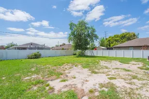 980 SW Connecticut Terrace, Port Saint Lucie, FL 34953 - Photo 32