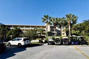4301 Martinique Cir, Coconut Creek, FL 33066 - Photo 20