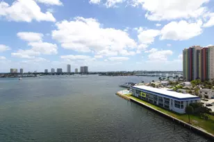 400 Wilma Cir, Riviera Beach, FL 33404 - Photo 2