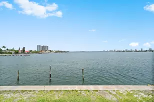 400 Wilma Cir, Riviera Beach, FL 33404 - Photo 16