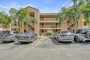8266 NW 24th St, Coral Springs, FL 33065 - Photo 16